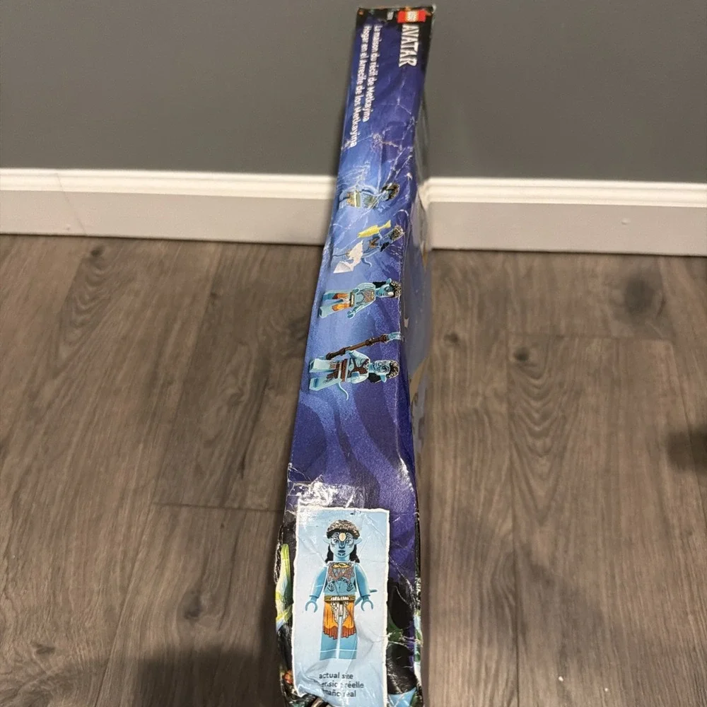 LEGO Avatar: Metkayina Reef Home (75578) New DAMAGED BOX!